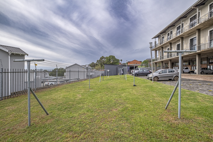 To Let 1 Bedroom Property for Rent in Cotswold Eastern Cape